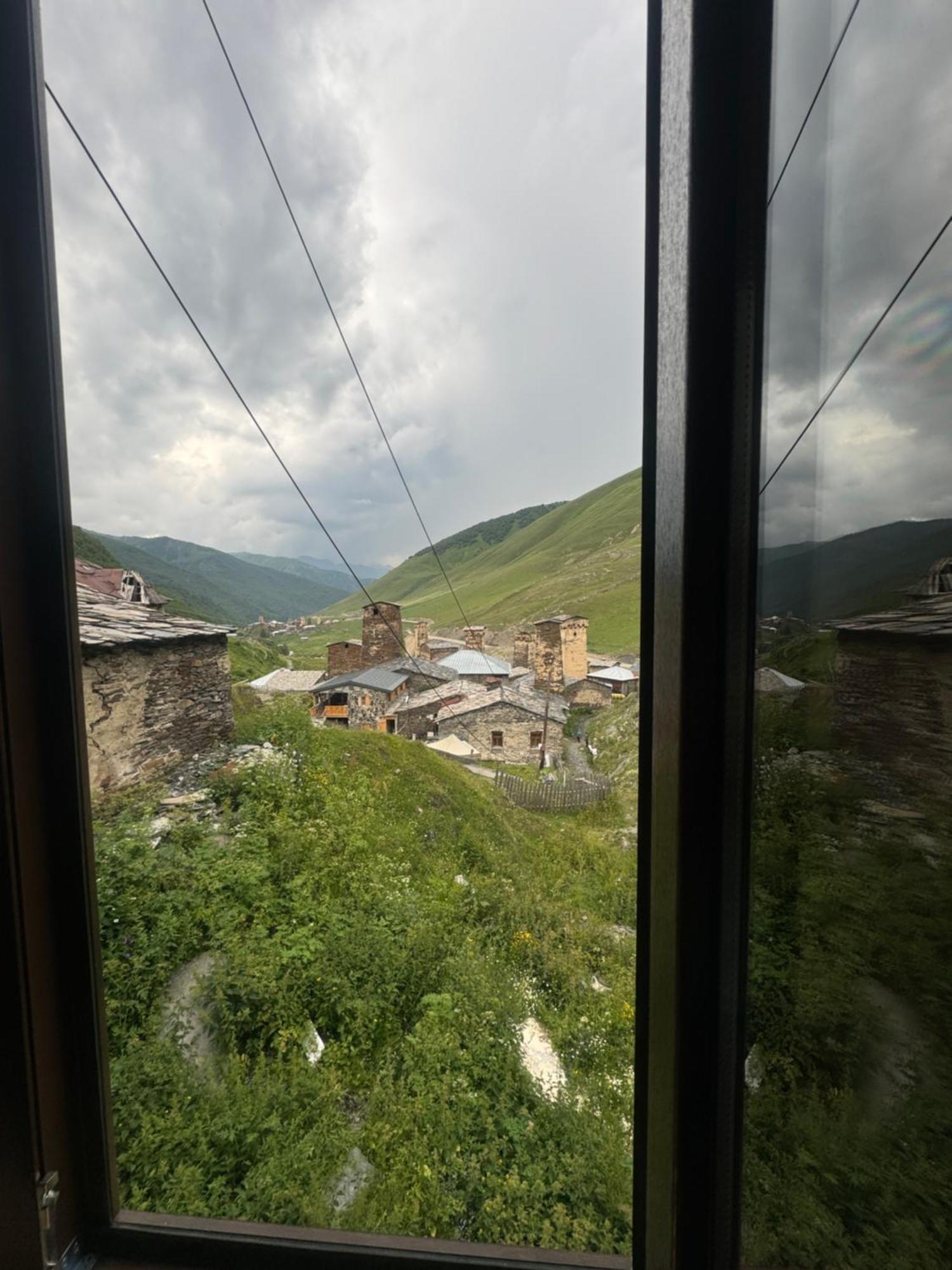Chazhashi Guesthouse Ušguli Exteriér fotografie