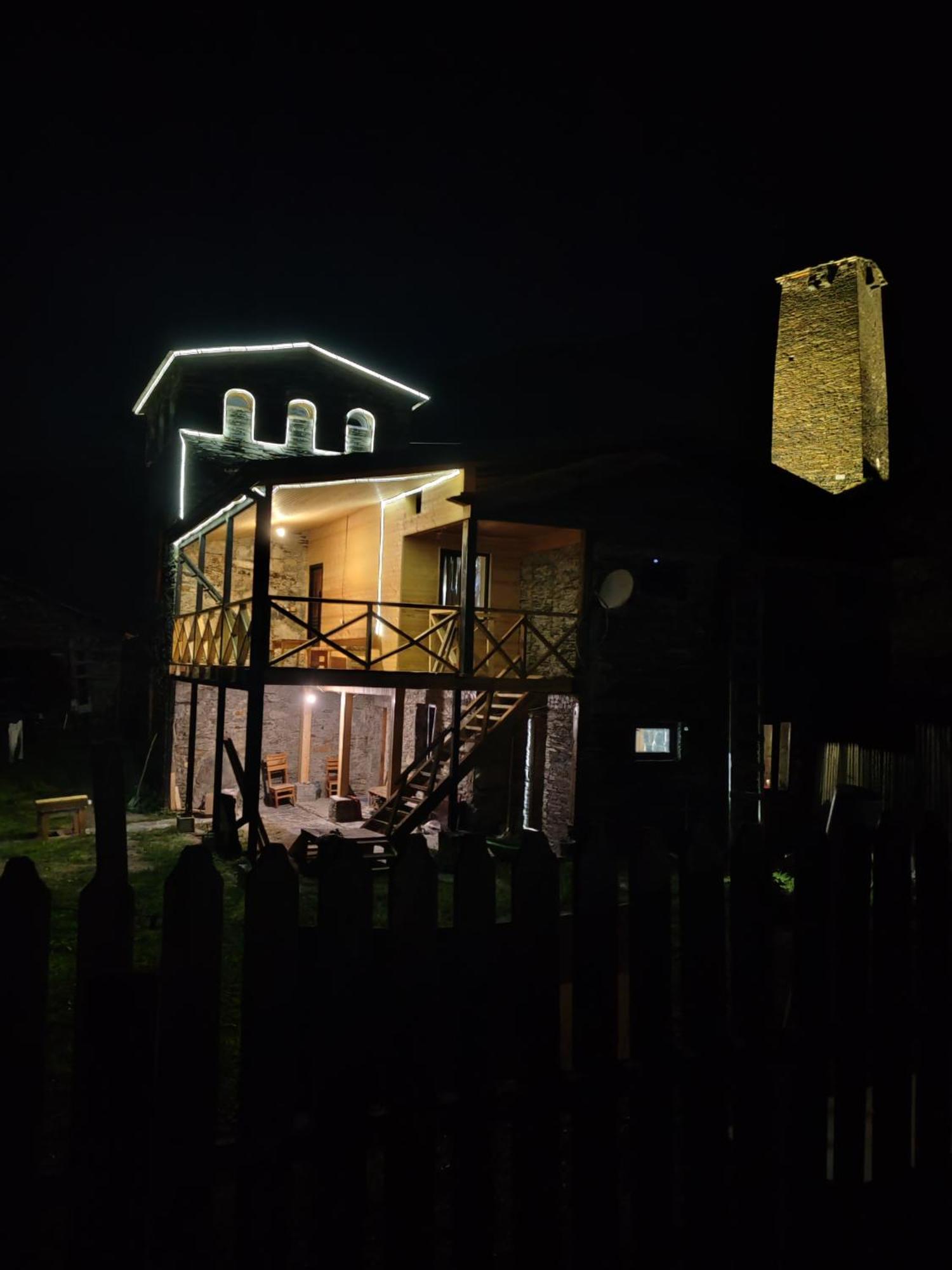 Chazhashi Guesthouse Ušguli Exteriér fotografie