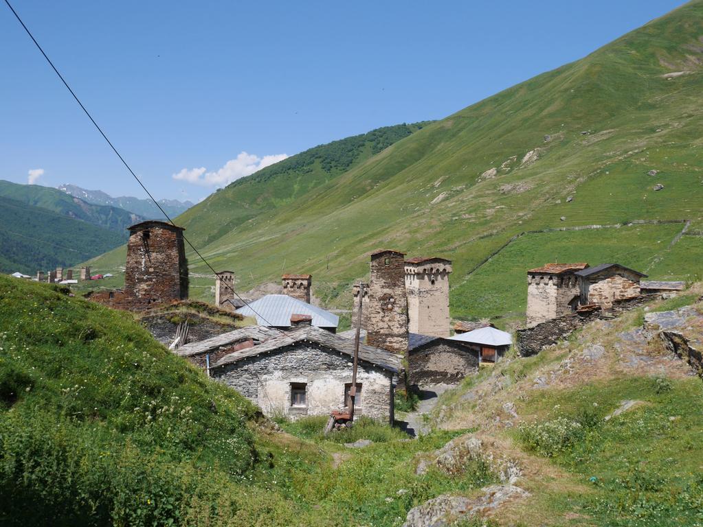 Chazhashi Guesthouse Ušguli Exteriér fotografie
