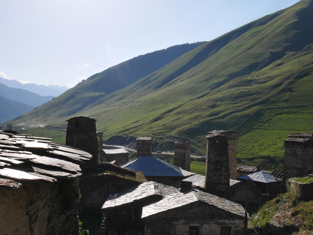Chazhashi Guesthouse Ušguli Exteriér fotografie
