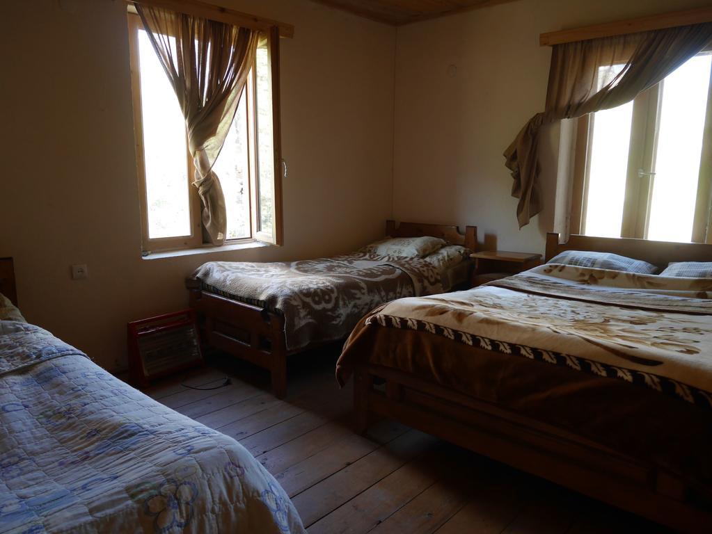 Chazhashi Guesthouse Ušguli Exteriér fotografie